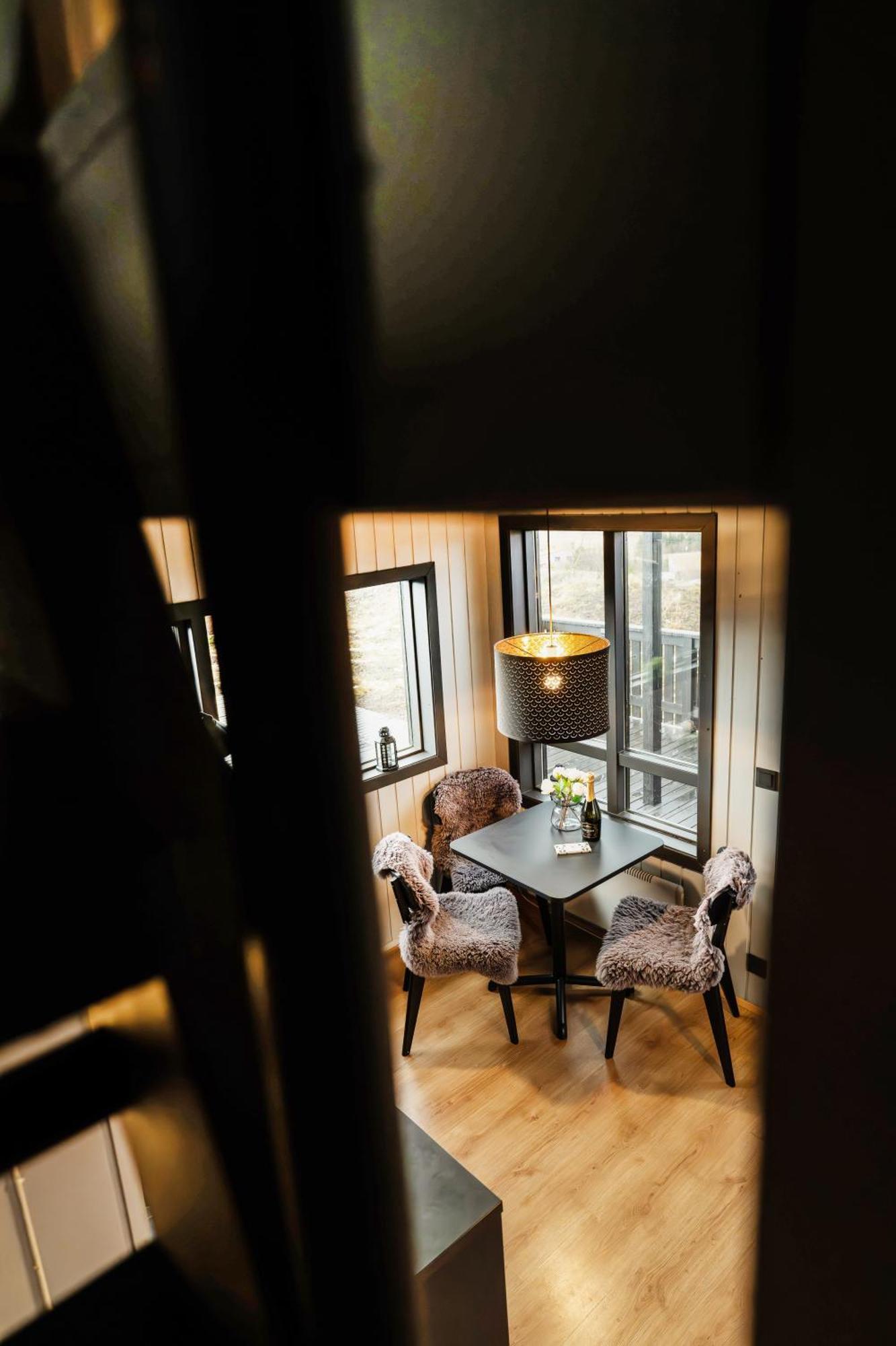 Cozy Cabin Near Golden Circle With Panoramic Views 모스펠스바이르 외부 사진
